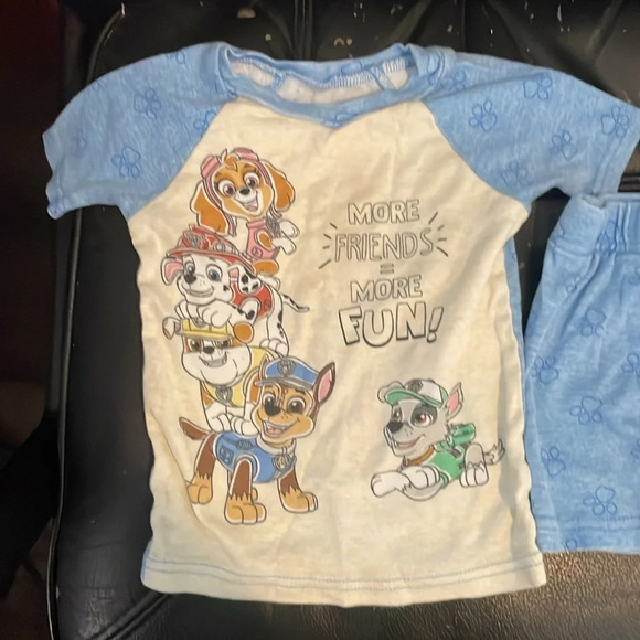 Paw Patrol PJ set Size 3T - Picture 2 of 5